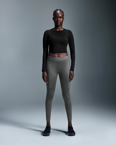 Ladies On Cloud Studio Long-T Crop (Black)
