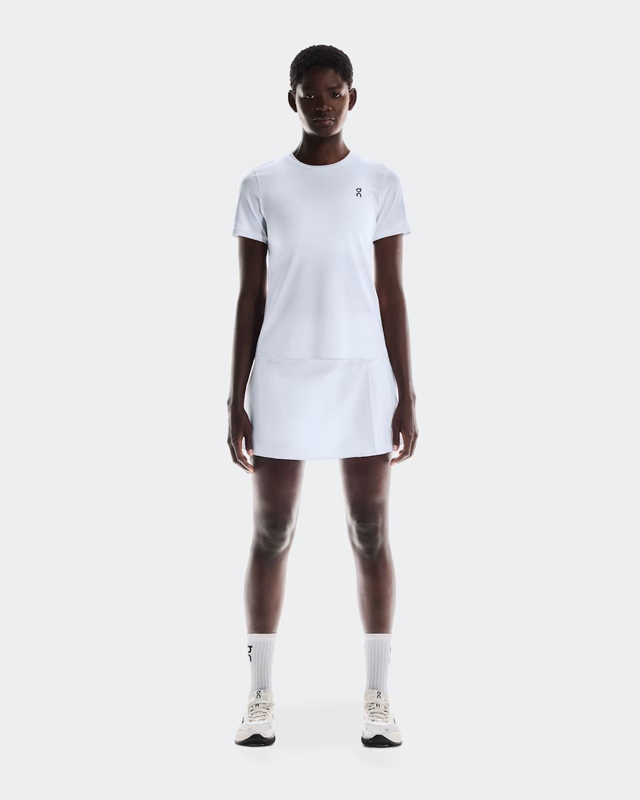 Ladies On Cloud Court Skirt Pleated (White)