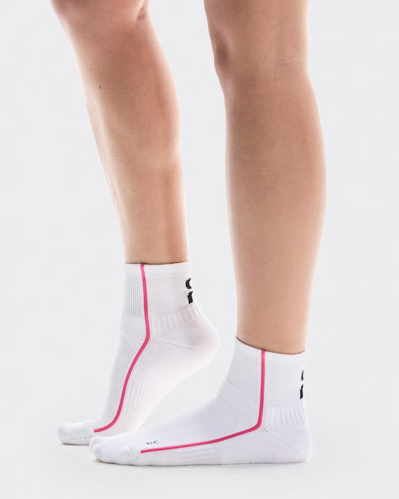 On Cloud Court Sock Mid (White/Pink)