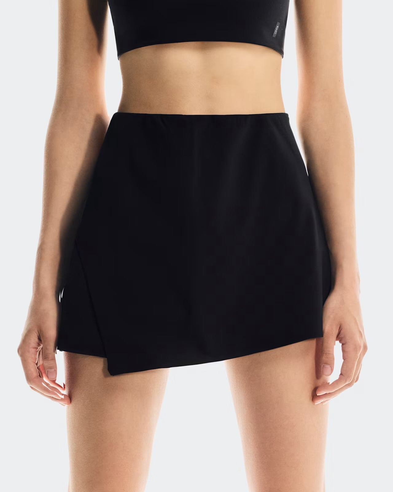 Ladies On Cloud Court Skirt Side Pleat (Black)