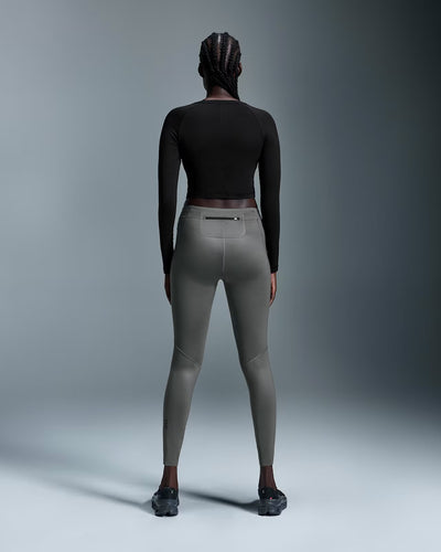 Ladies On Cloud Studio Long-T Crop (Black)